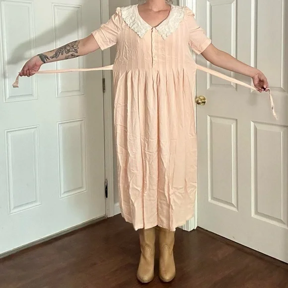 Vintage Grunge 90's Sarah Elizabeth Blush Dress with White Lace Collar - Picture 6 of 8